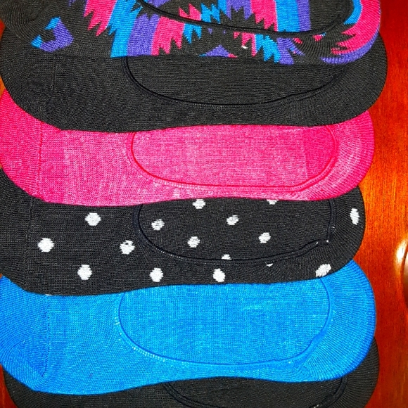 6 Pairs of Socks - Picture 1 of 2